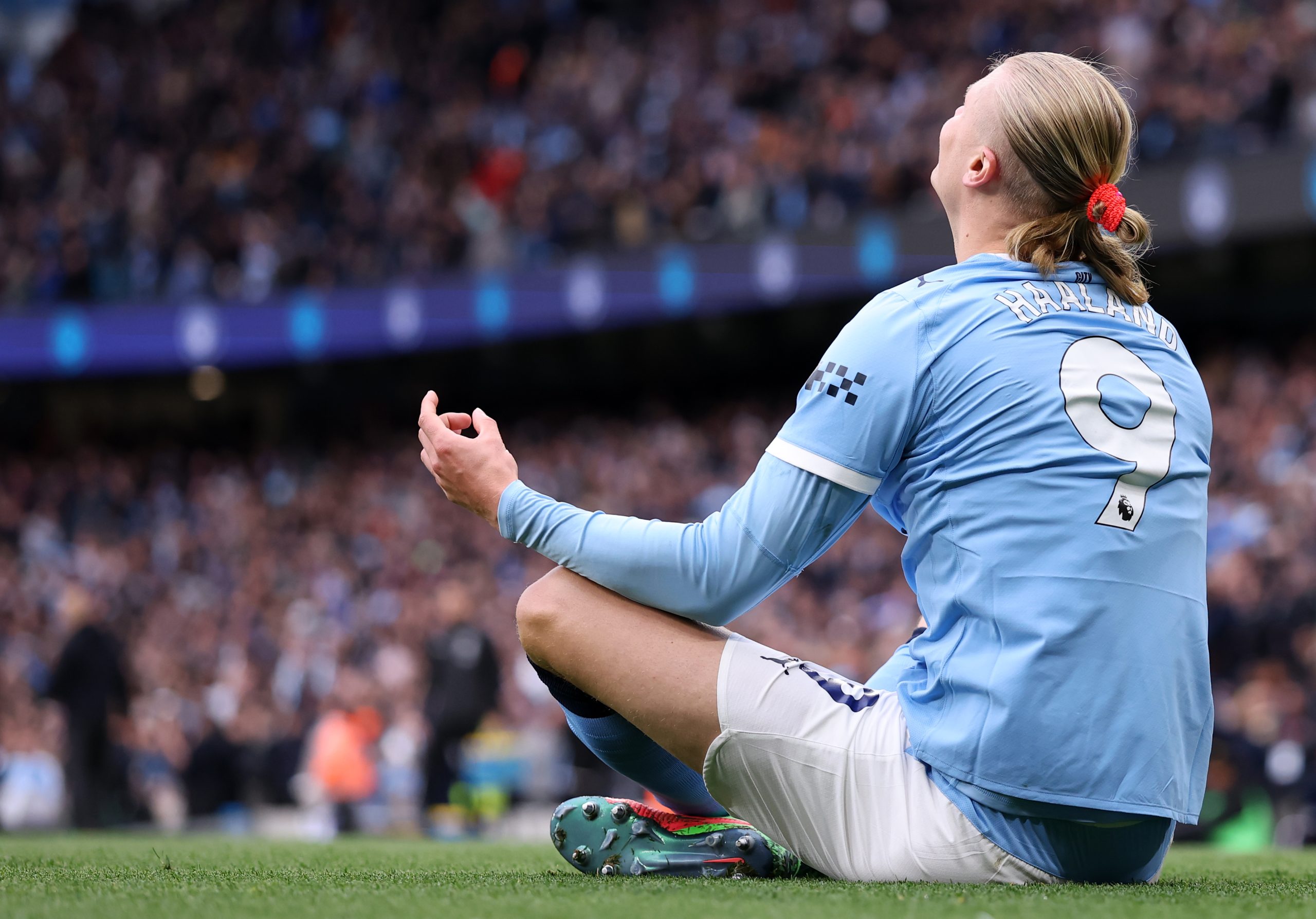 City Turn Up the Heat in Title Race