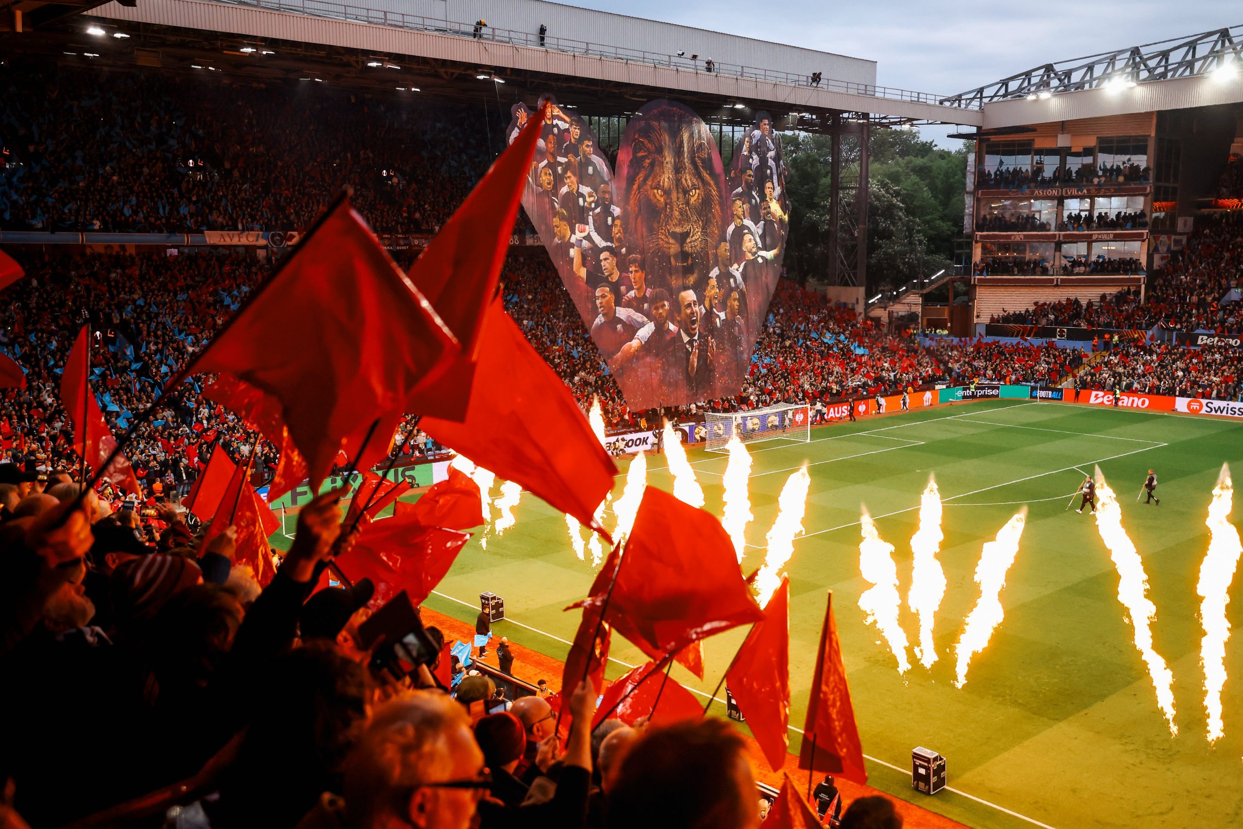 Aston Villa and SC Freiburg are heading to the 2026 UEFA Europa League final after dramatic semi-final victories on Thursday night.