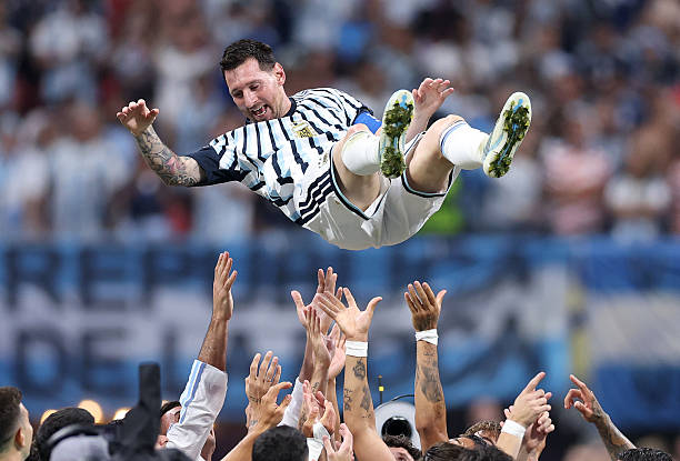 Messi Inspires Argentina Comeback to Reach World Cup Quarter-finals